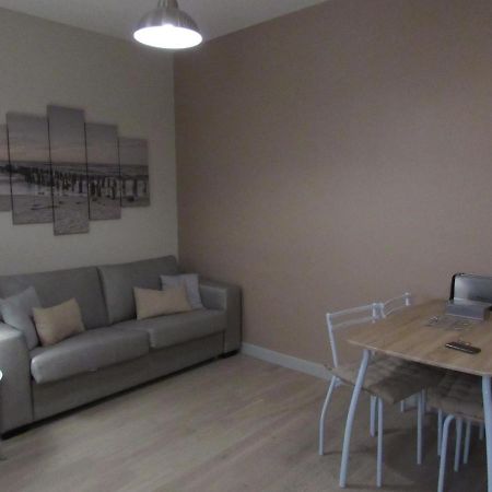 Appart Cosy 2 Pieces Apartment Париж Екстериор снимка